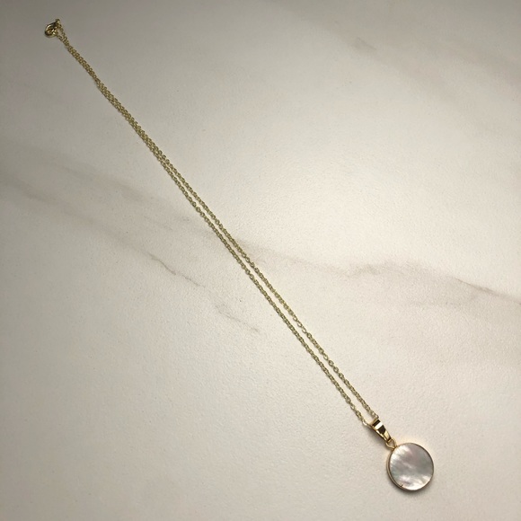 Natural shell, 14K gold mother of pearl necklace - Picture 5 of 7